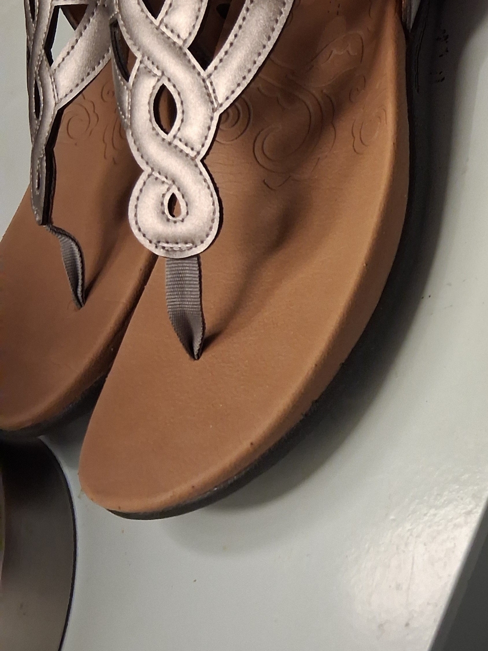 Rockport Ramona Flat Metallic Silver Women’s Braided T-Strap Sandals Size 7 M - Picture 4 of 6